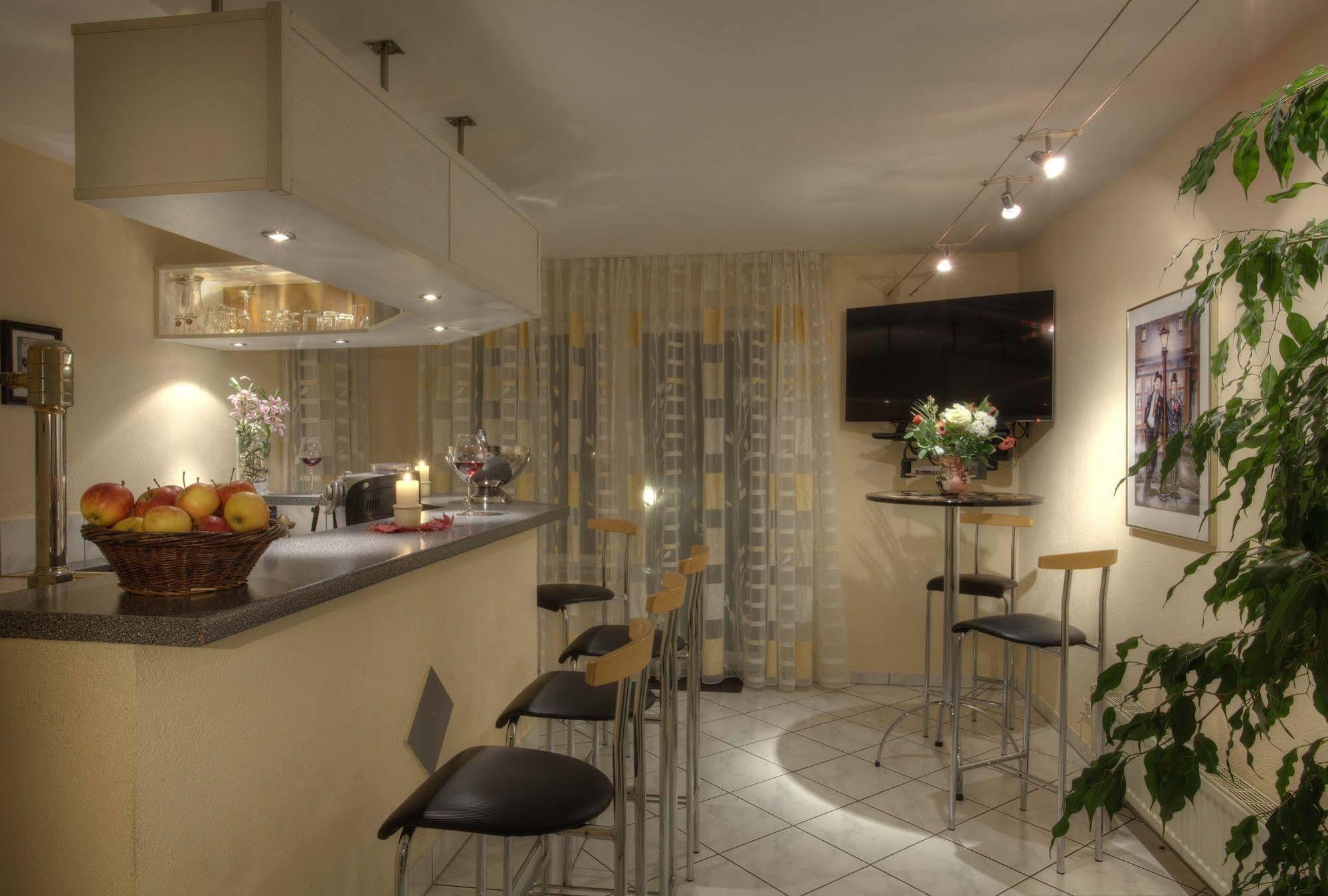 祖尔穆尔酒店 Urbach  外观 照片
